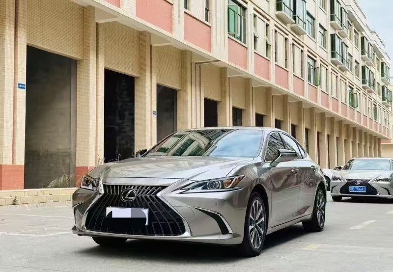 广州23年雷克萨斯ES2