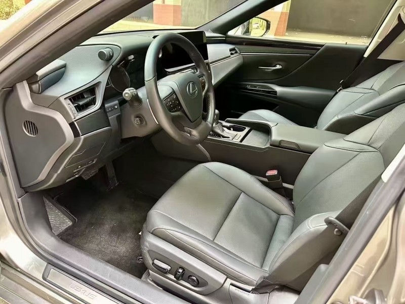 广州23年雷克萨斯ES4