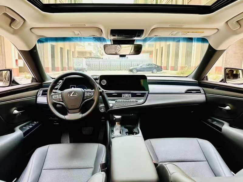 广州23年雷克萨斯ES5