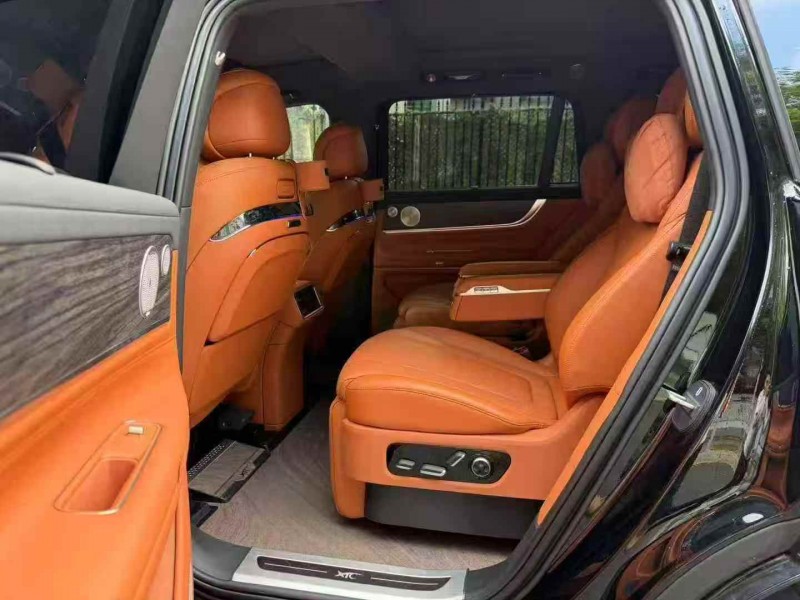 深圳25年华为智选问界6