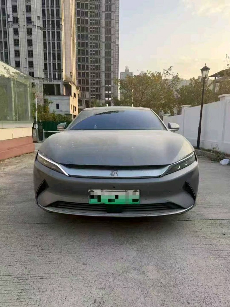 景德镇23年比亚迪汉1