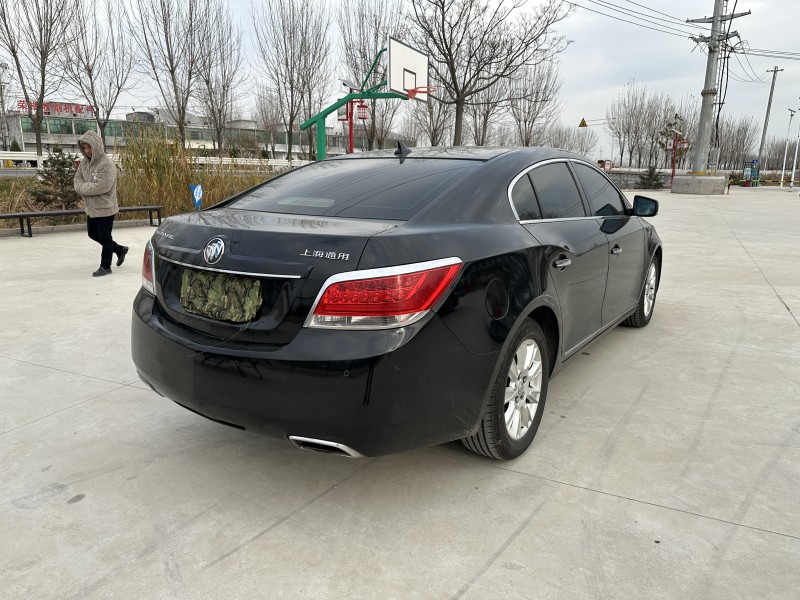 徐州13年别克君越8