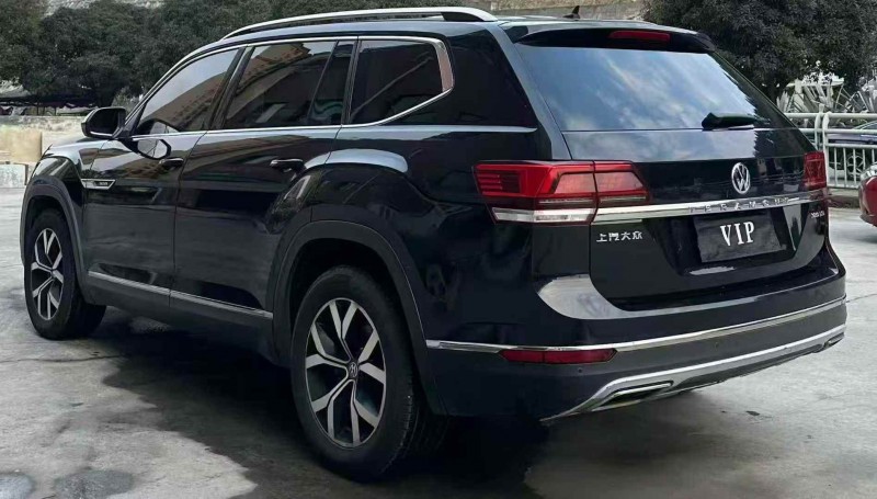 张家界17年大众途昂8