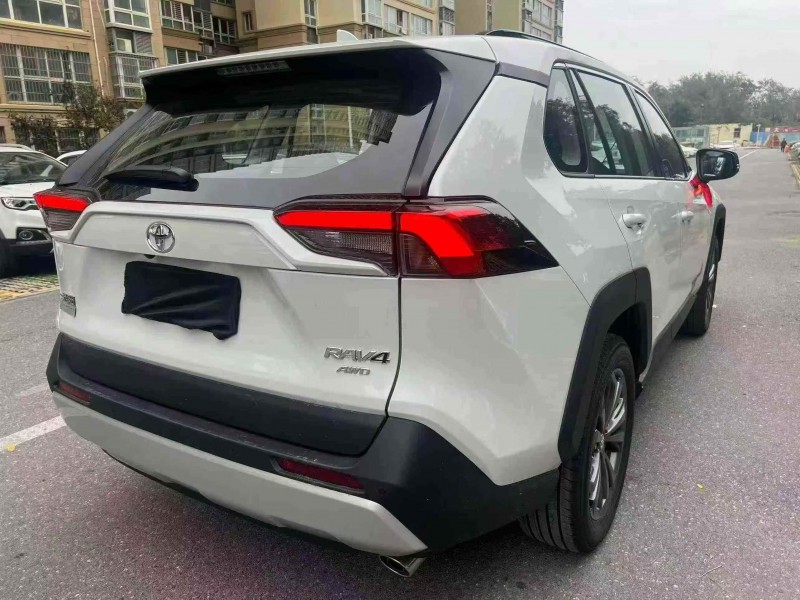 鹤壁25年丰田RAV4荣放7