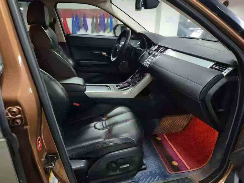 六盘水14年路虎极光5