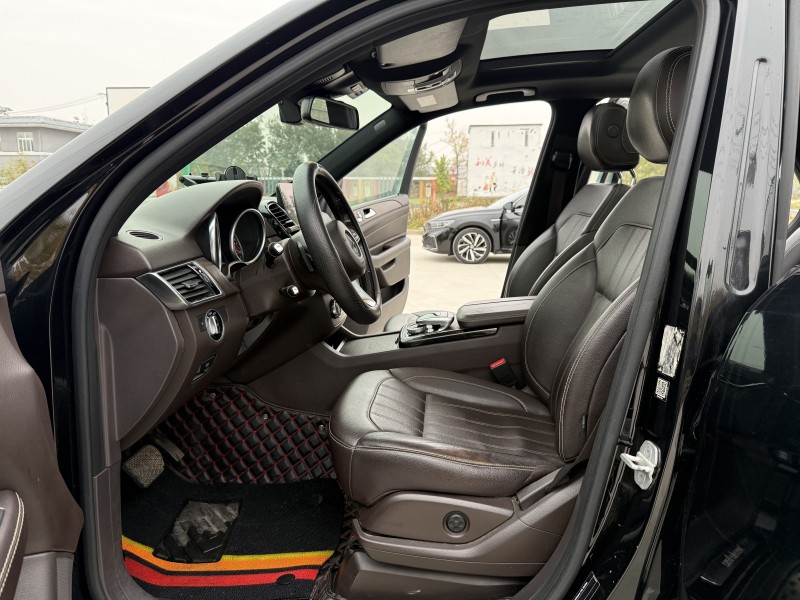 徐州17年奔驰GLE3