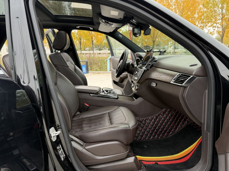 徐州17年奔驰GLE5