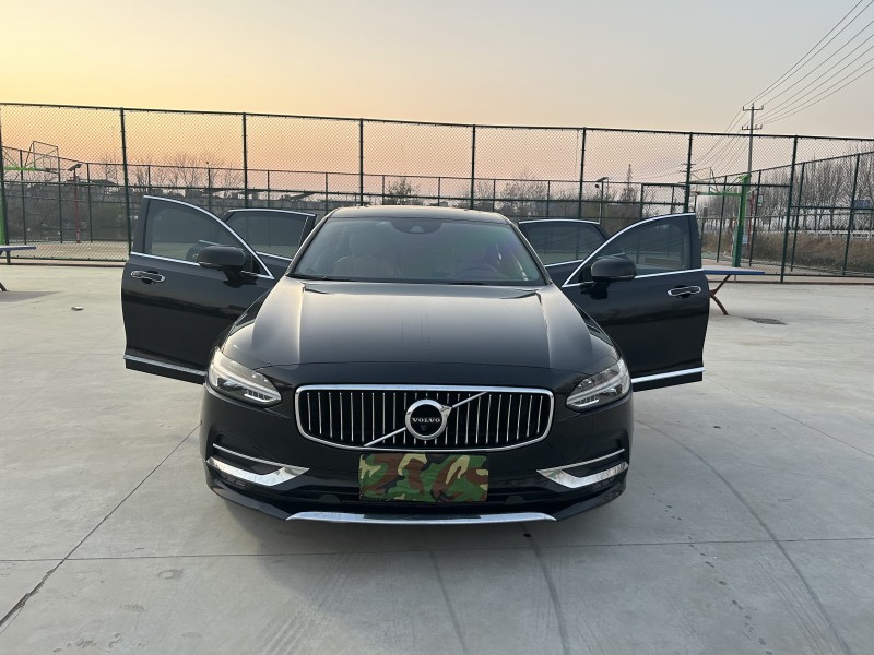 徐州17年沃尔沃S908