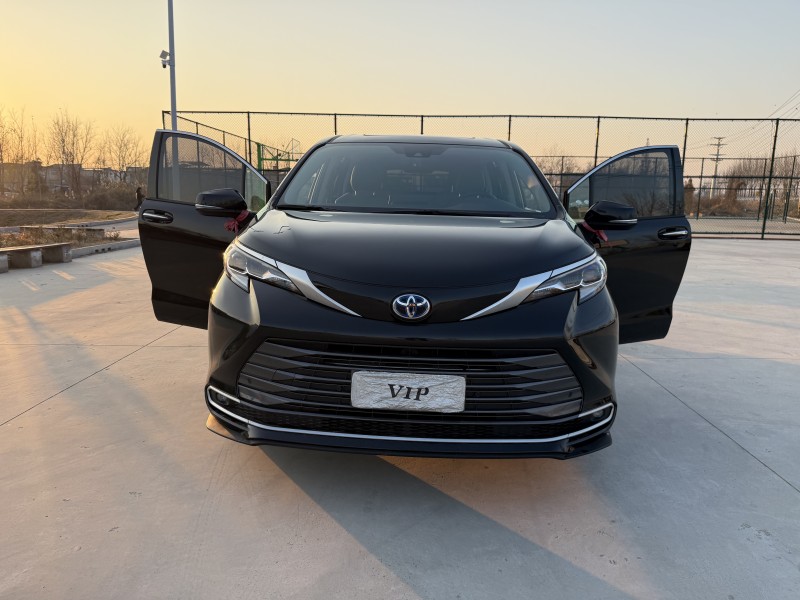 徐州24年丰田塞纳7