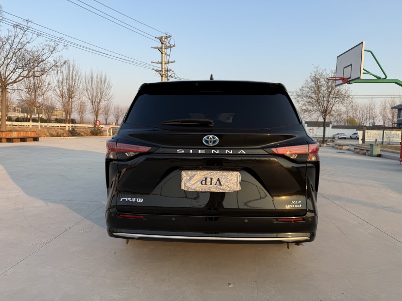 徐州24年丰田塞纳9