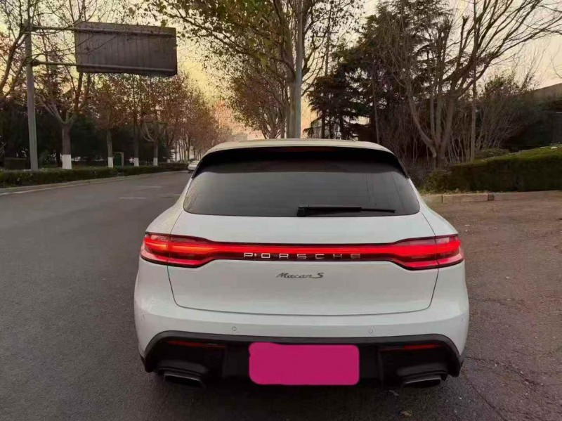 淄博24年保时捷Macan9