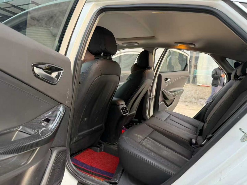 徐州19年现代菲斯塔8