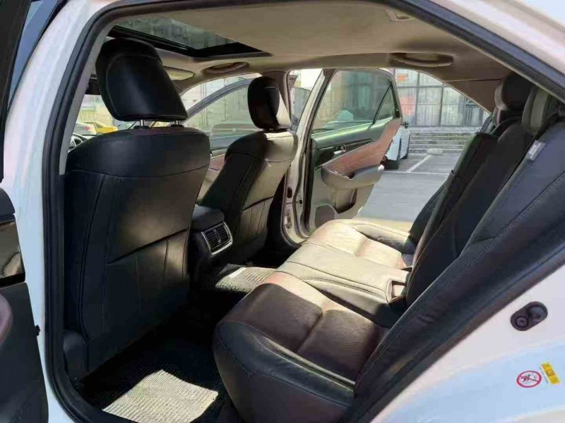 温州18年丰田皇冠4