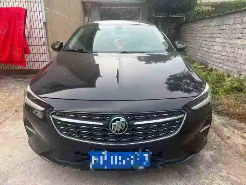 淮南21年别克君威1