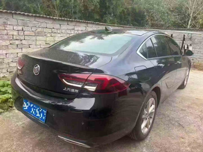 淮南21年别克君威6