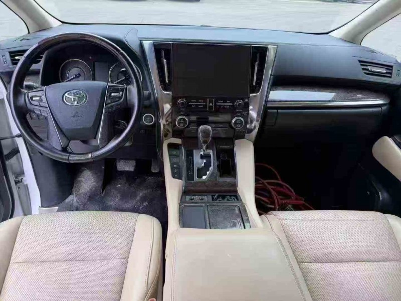 宁波21年丰田埃尔法4