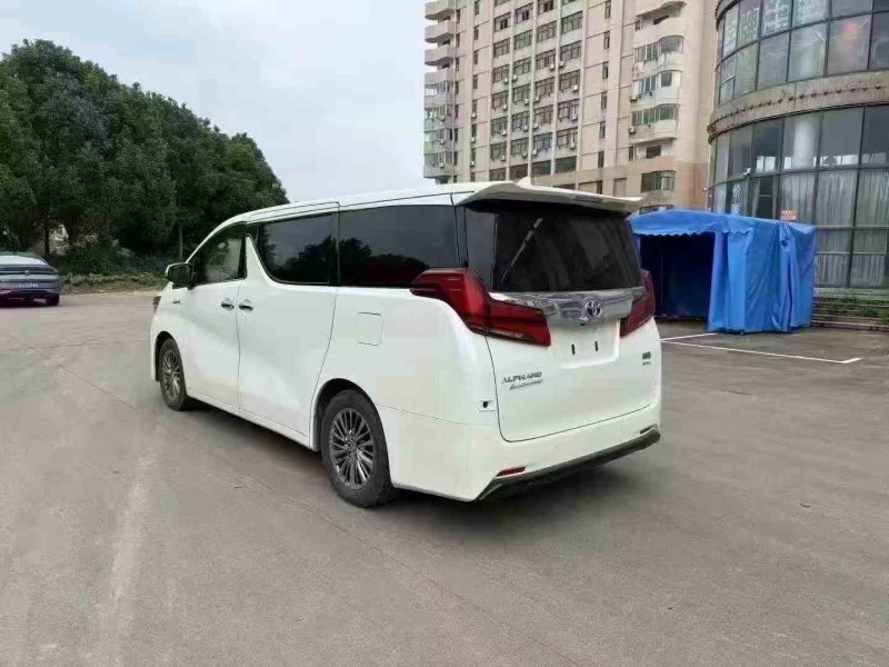 宁波21年丰田埃尔法8