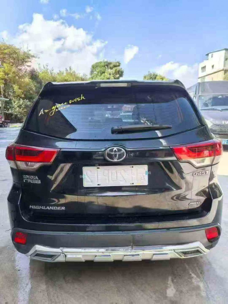 曲靖18年丰田汉兰达9