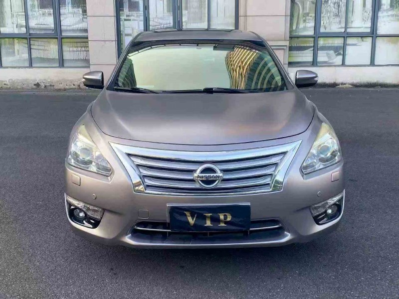 厦门13年日产天籁1