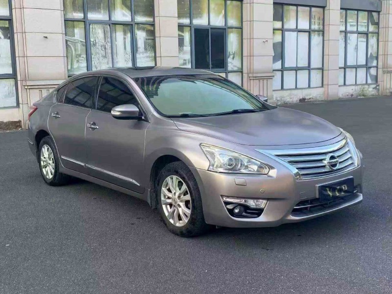 厦门13年日产天籁2