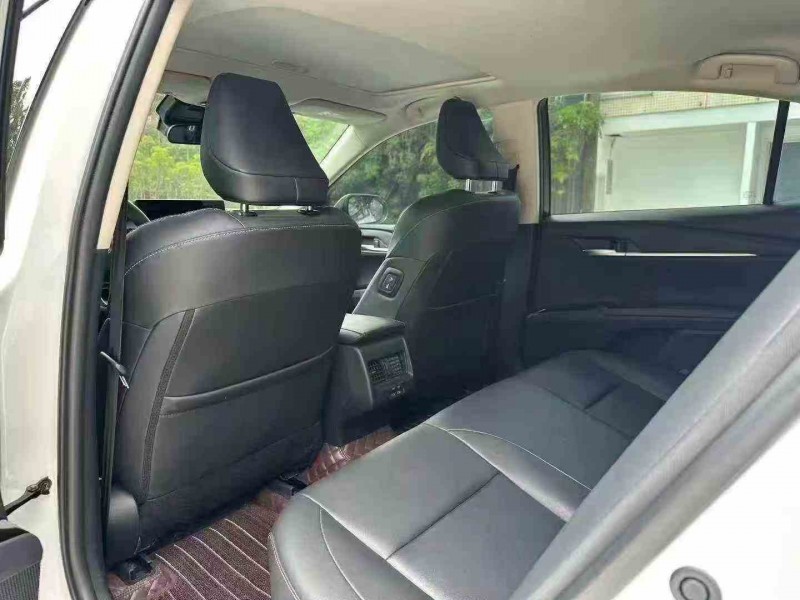 深圳24年丰田凯美瑞5