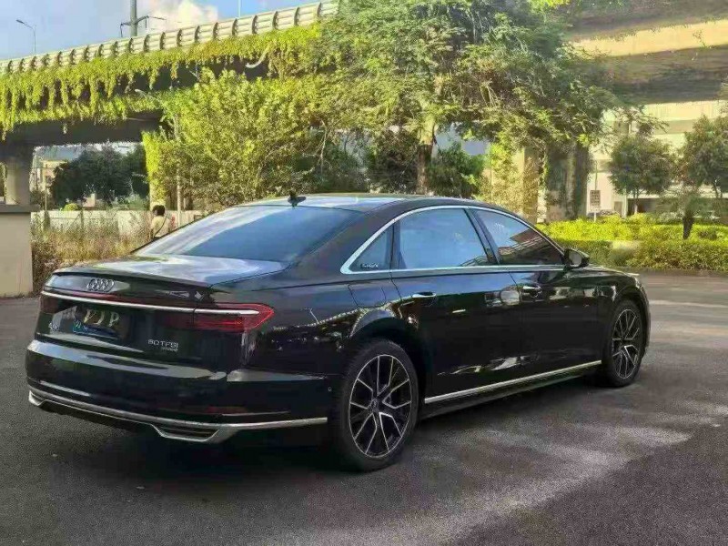 莆田21年奥迪A8L8