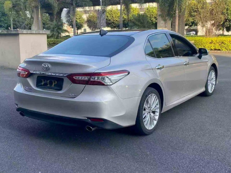 厦门20年丰田凯美瑞8