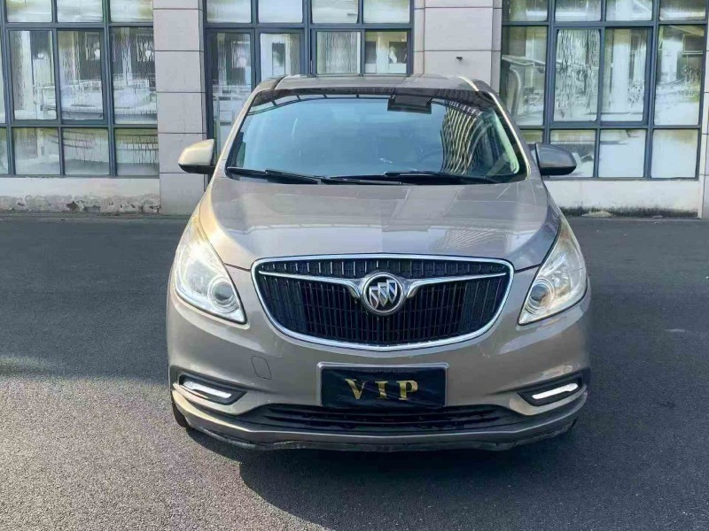 三明17年别克GL81