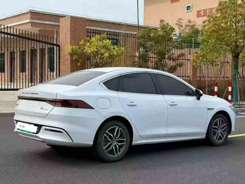 莆田23年比亚迪秦8