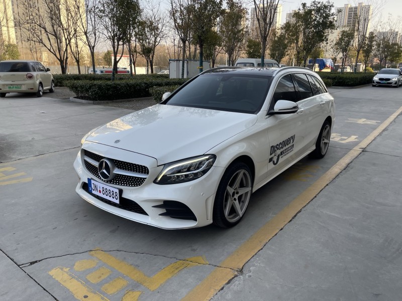济宁21年奔驰C2