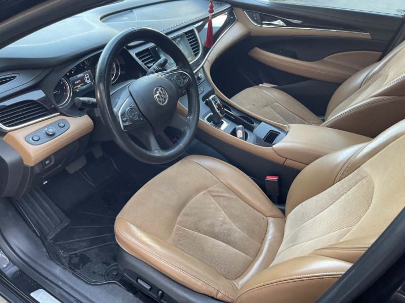 济宁19年别克君越6