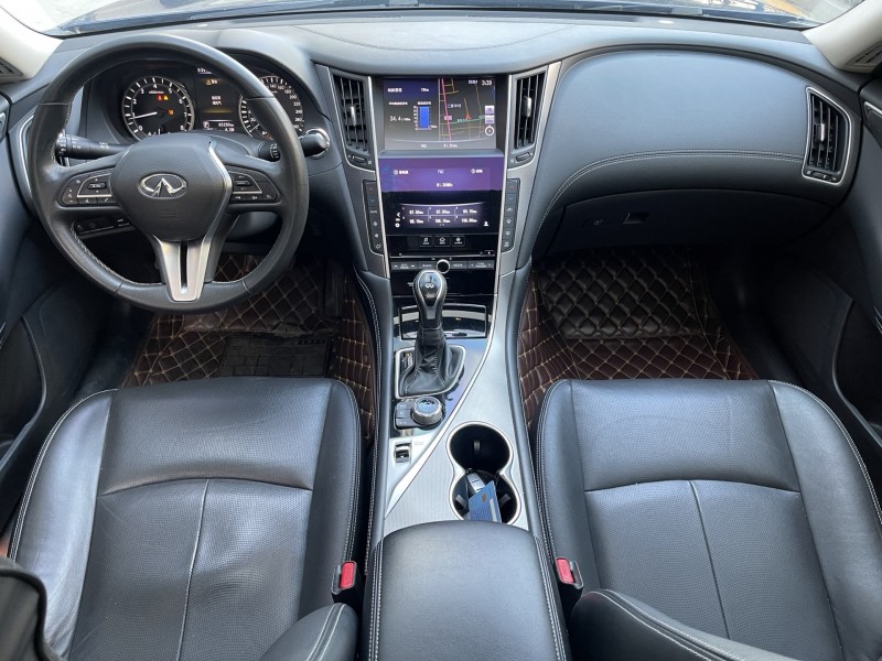 济宁18年英菲尼迪Q50L5