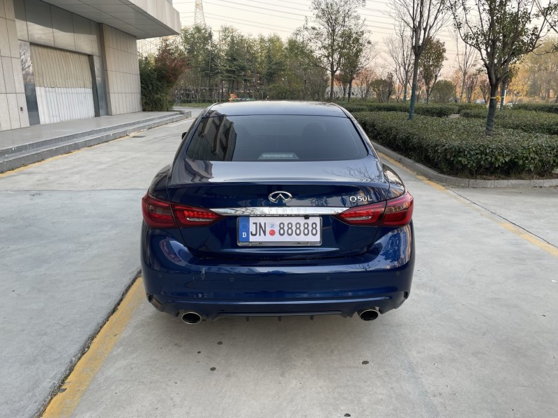 济宁18年英菲尼迪Q50L8