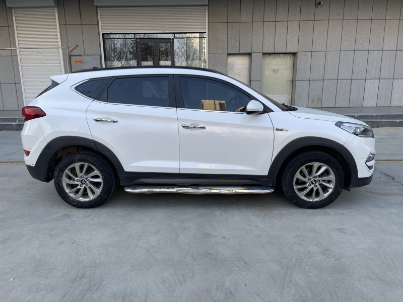 济宁18年现代途胜3