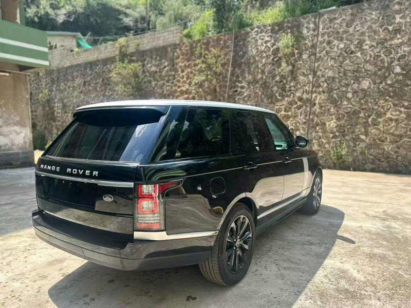 曲靖14年路虎揽胜行政4