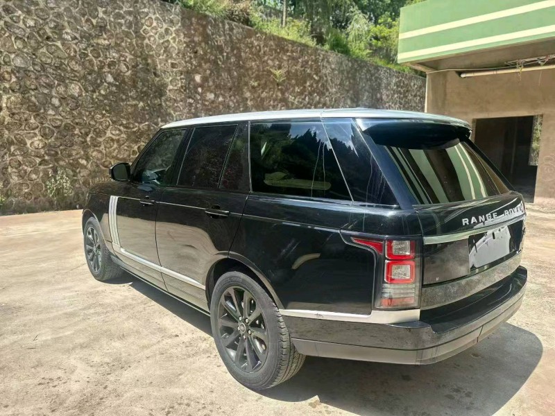 曲靖14年路虎揽胜行政5