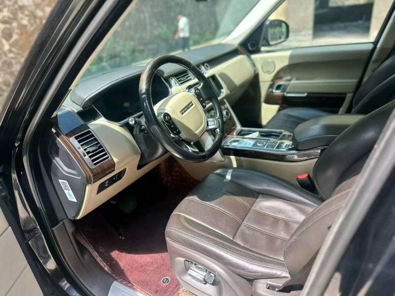 曲靖14年路虎揽胜行政15