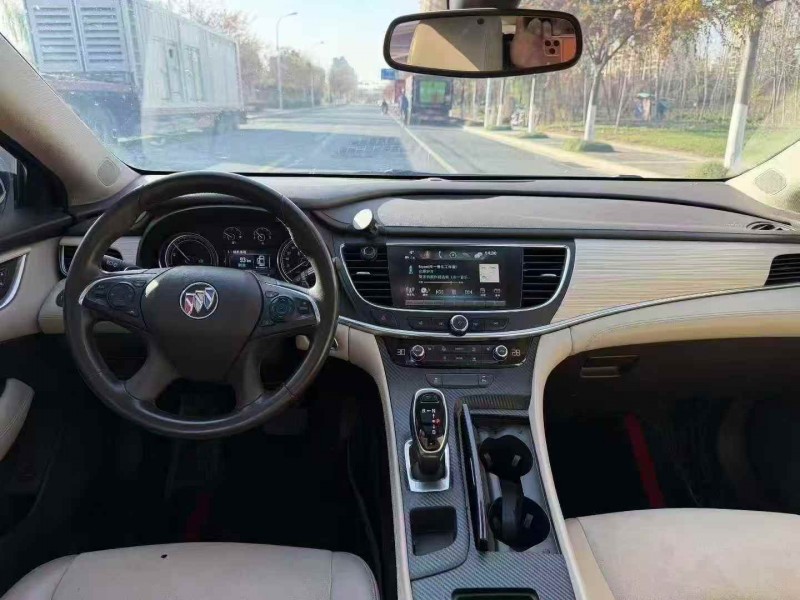 徐州19年别克君越6