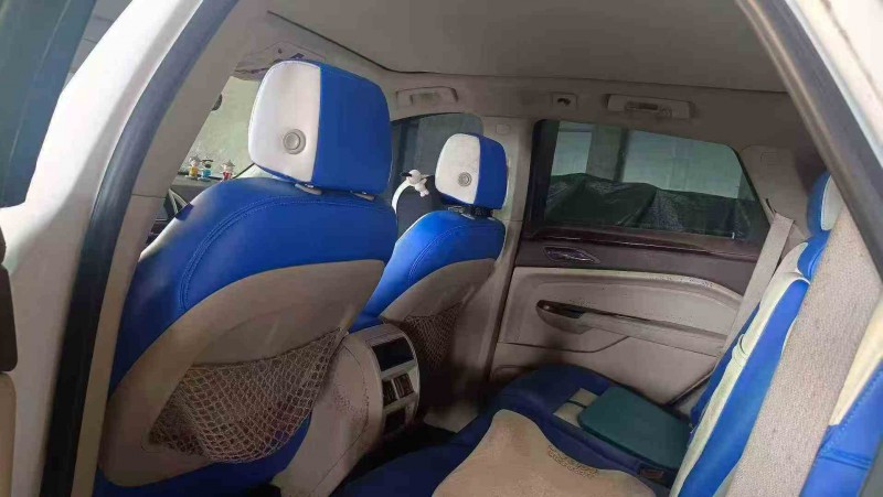 铜仁14年凯迪拉克SRX3