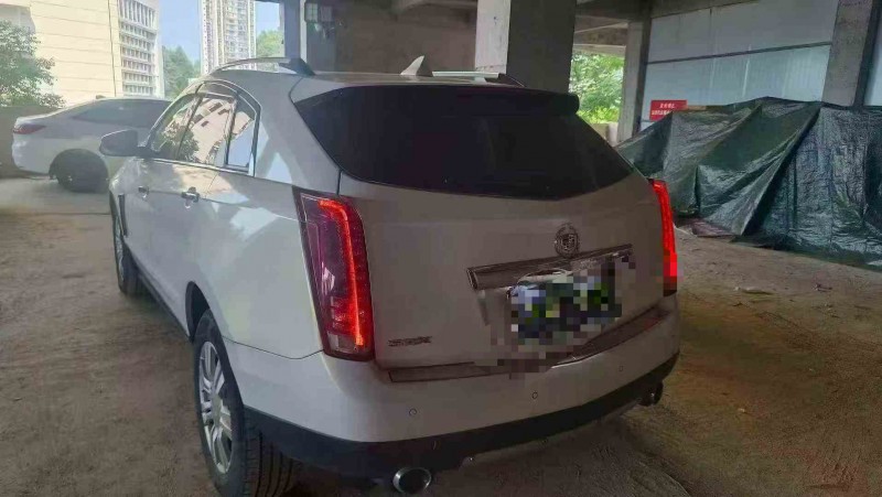 铜仁14年凯迪拉克SRX9