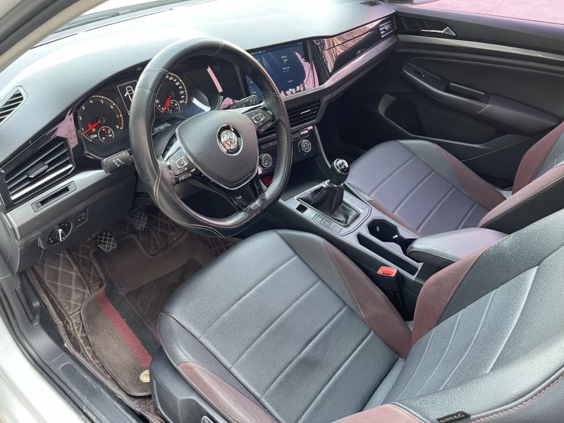 济宁19年大众宝来4