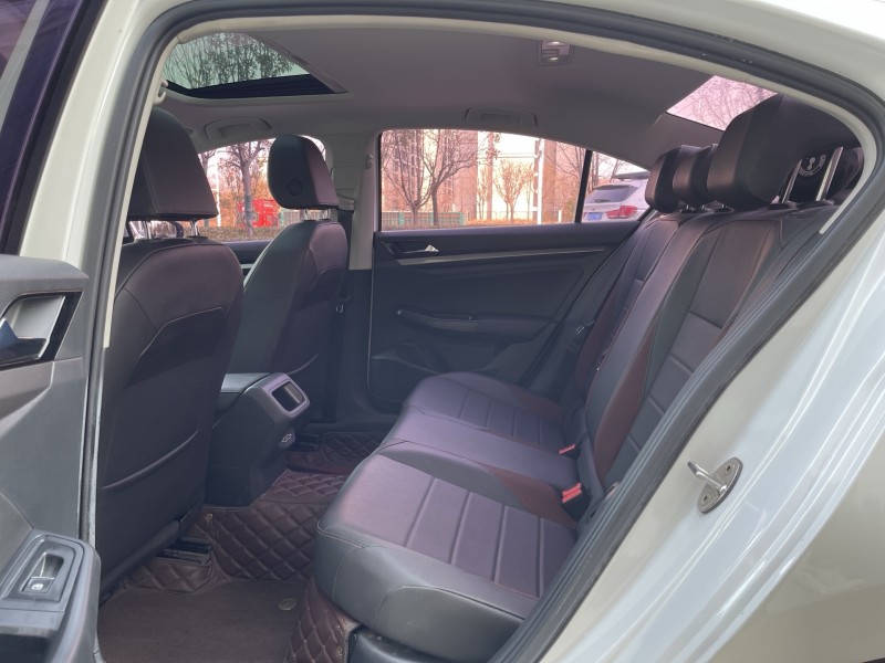 济宁19年大众宝来6