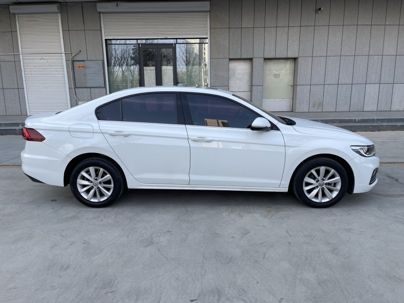 济宁19年大众宝来7