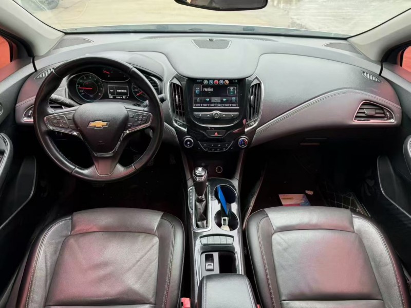 新乡18年雪佛兰科鲁兹4