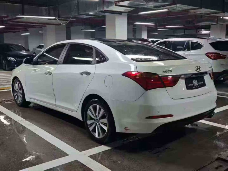 六盘水15年现代名图7