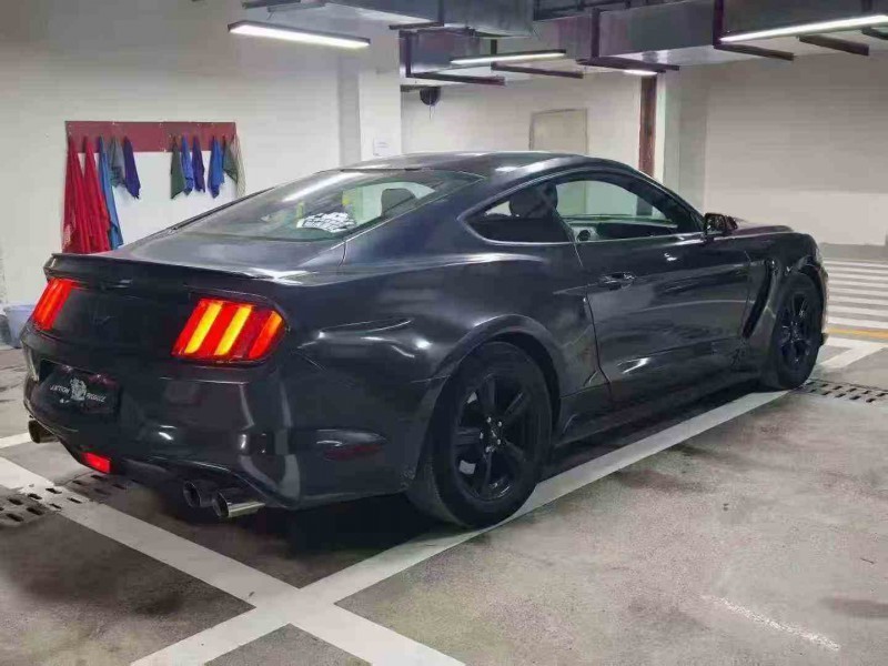 遵义16年福特野马7