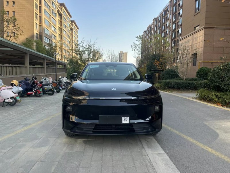 徐州25年零跑汽车B101