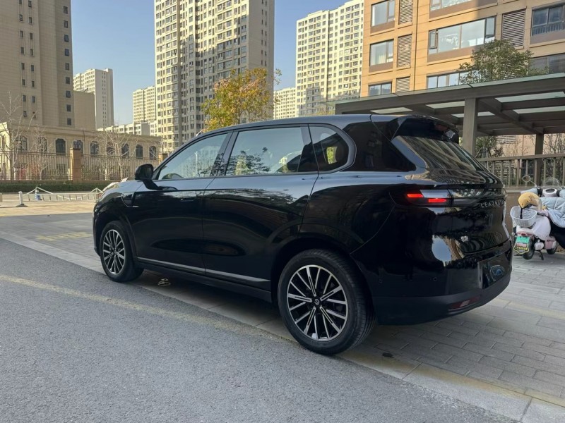 徐州25年零跑汽车B104