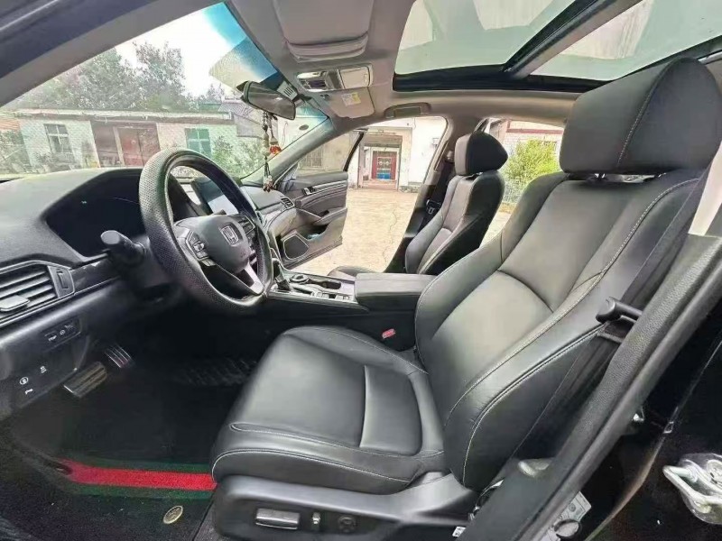 徐州23年本田雅阁4