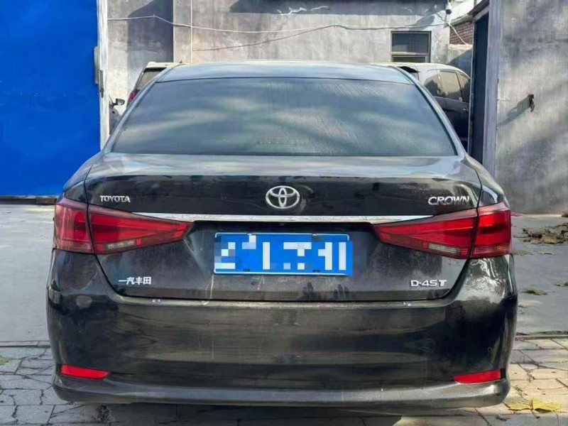 枣庄17年丰田皇冠8